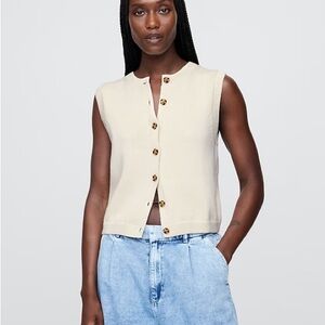 GAP Cropped Cardigan Sweater Vest
